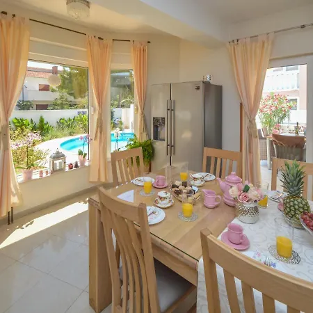 Valdor Tatil Evi *