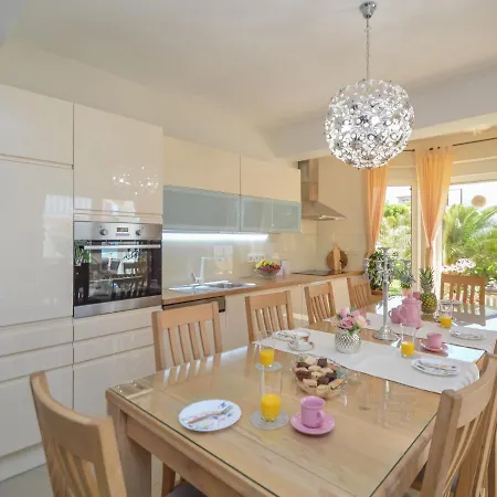 Valdor Tatil Evi *