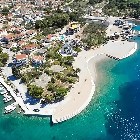 Valdor By Interhome * Sovlje