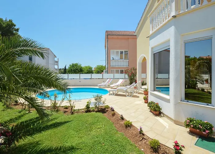 Vakantiehuis Valdor By Interhome Sovlje