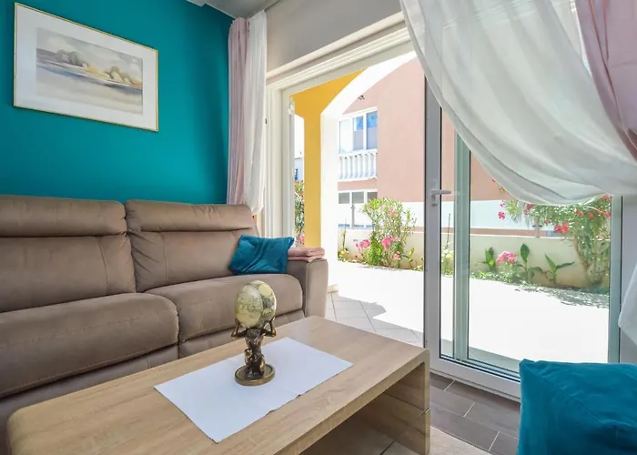 Vakantiehuis Valdor By Interhome