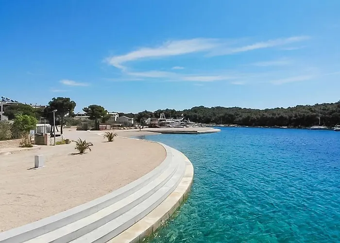 Valdor By Interhome Sovlje